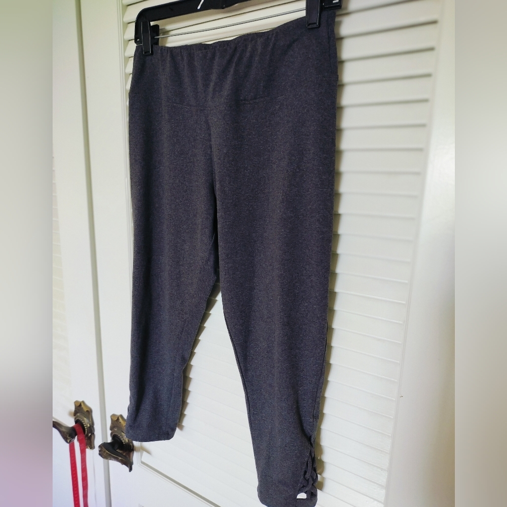 Betsey Johnson Give Love Get Love Gray Cropped Leggings XL